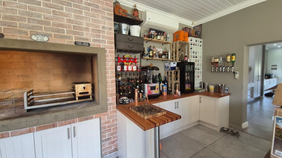 To Let 6 Bedroom Property for Rent in Num Num Cape Estate Western Cape